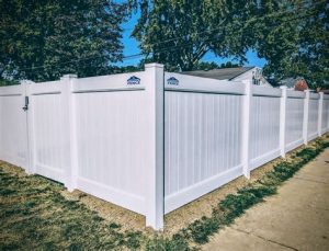 What Are The Steps for Cost Of Installing Vinyl Fence?